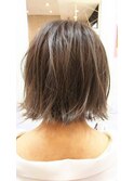 白髪ぼかしハイライト ショート ボブ