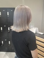 アイリー 名古屋(A/LEE)&nbsp;切りっぱなしボブ ／ホワイトカラー