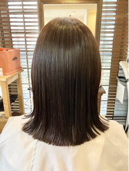 グラナダ ヘアデザイン(Granada hair design)の写真/【阿久比/知多】髪質改善・縮毛矯正でダメージ毛にも◎ダメージレスに拘った艶やかなストレートを実現！