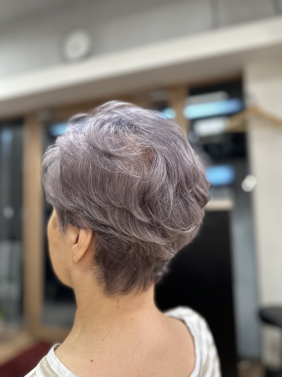 シルバーグレーヘア/50代/60代/白髪染め/白髪ぼかし：L182284327