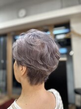 クレス 新宿御苑前(cresc) シルバーグレーヘア/50代/60代/ショートヘア/ミセスショート