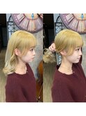 顔周りカット×レイヤー×ブロンド