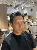40代メンズ渋め七三分け刈り上げショート