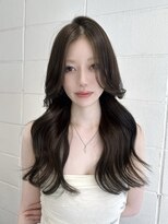 ココ 原宿(KOKO) M黒髪小顔ヘアオリーブグレー艶髪クラゲヘアーココアベージュ