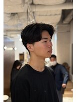 ウノプリールヴァモス(unopulir Vamos)&nbsp;メンズセンターパート刈り上げ