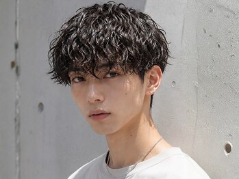 ディスイズバーバー(THIS IS BARBER)の写真/平日限定★メンズカット+メンズパーマ￥7980◆ツイストスパイラルパーマなどのトレンドパーマも幅広く対応◎