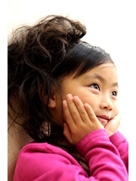 エムズ ヘアーコロラドロック(M's HAIR Colorado Rock) ★Ms hair★かっちょかわいく♪ダンス発表会アップスタイル☆