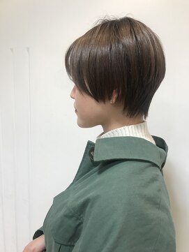 スノウ(SKNOW) ツヤ感ショート