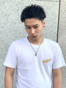 クオンヒール 淀屋橋店(QUON HEAL) スペインカール/スパイキーショート/フェザーパーマ/フェード