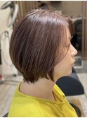 ショートカットショートボブミルクティーベージュカラー前髪なし