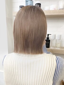 ネオリーブ クーロ(Neolive curro) 大人ミルクティーベージュ×ダメージレスケアブリーチ