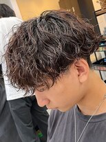 フゥ 宇都宮(FeU)&nbsp;波巻きパーマメンズパーマメンズヘアツーブロックツイストパーマ