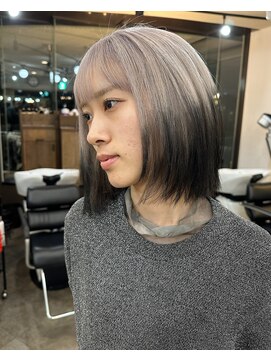 ロンドウェグ(RONND weg) white×blackルーツカラー