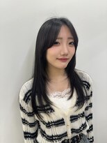 ピークアブー 表参道(PEEK-A-BOO)&nbsp;フェイスレイヤー　ロングレイヤー　顔まわりレイヤー