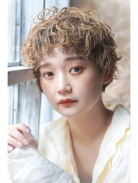 カライング(ing) 大人可愛いマッシュショートボブウルフカット◎30代40代50代60代