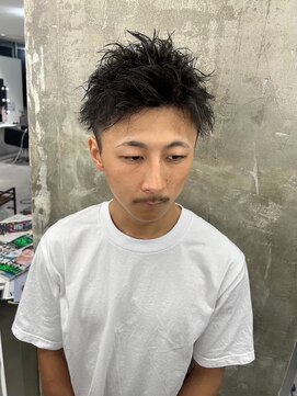 メンズサロン キング 高槻店(Men’s salon K!ng) 波巻きツイストスパイラルパーマ/フェザーパーマ/眉毛/メンズ