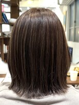 ルイ(ROUIS produced by LUCK 津田沼)&nbsp;ROUIS 津田沼 白髪ぼかしハイライト×ナチュラル