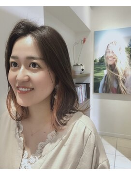 シア 春日部店(SHEER) インナーカラーとミディアムヘア