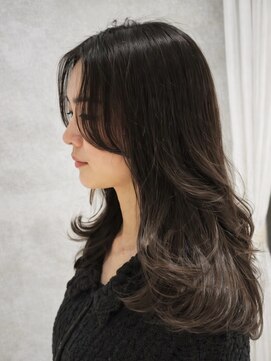 キリ 逗子(kiri) 逗子葉山ワンホンレイヤー韓国レイヤーカット顔周りレイヤー学割