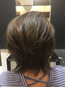 ディーヘアーデザイン(d.HAIR DESIGN) 外ハネ、レイヤースタイル