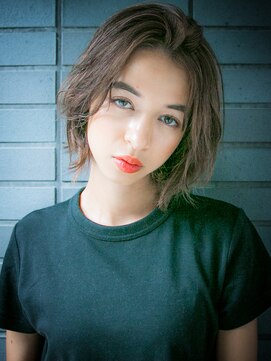 ルティア 池袋(Lutia) かきあげバング　大人かっこいいボブスタイル