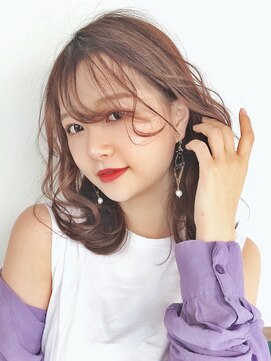 ルームス(ROOM’S) 外ハネ巻きミディアム