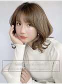 透明感ある上品大人ボブウルフ/パールベージュ/ふんわりカール