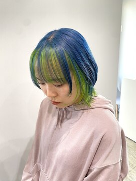 ムク(:muku) ビビットブルー×ライトグリーンの超二次元スタイル