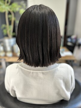 リタ(RITA) 切りっぱなしボブ