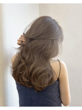 ウェイズトウキョウ 新宿店(Ways TOKYO) 10トーンでつくるくすみベージュ