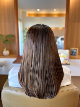 カームヘアー(Calm hair) セミロングストレート