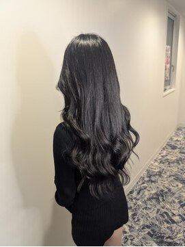 ブランシスヘアー(Bulansis Hair) 黒髪ロングヘアーでイメチェン!!