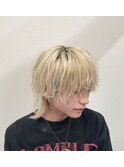 ホワイトブロンド/ウルフカット/ケアブリーチ/渋谷駅
