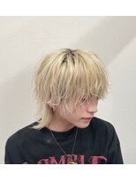 ホワイトブロンド/ウルフカット/ケアブリーチ/渋谷駅