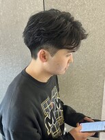 ニアウ 太田店(Niau)&nbsp;メンズナチュラルセンターパートフェーザーパーマ質感重視