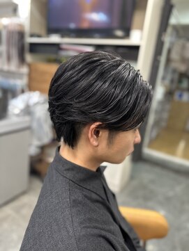 glow up by24 稲葉 艶感ダークカラーの大人束感マッシュ