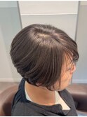  透明感のある白髪ぼかしハイライトショート
