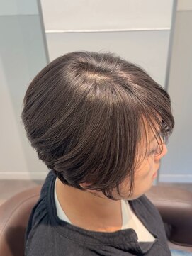 hair salon Heir【4月19日NEW OPEN(予定)】 透明感のある白髪ぼかしハイライトショート