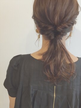 クールブ(Courbe) お呼ばれポニーテール♪