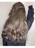斜めバンググレージュカラー デザインカラー シルキーベージュ