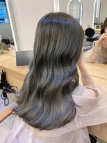 ジーナエス 札幌(Zina S)&nbsp;【Zina S 札幌】黒髪/グレーベージュ/レイヤーロング/前髪パーマ