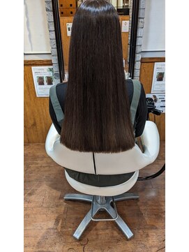 モードファクター デザイナーズサロン(mode Factor designer's salon) 切りっぱなしロング