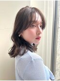 シースルーバング 流れる顔周りレイヤー くびれミディアムヘア