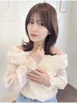 ケアウメダ(CARE UMEDA) 【CAREUMEDA】韓国ヘア　ミディアムレイヤー　くびれヘアWAKA
