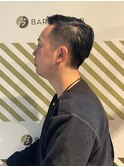 スタイリッシュな片流れヘアスタイル ナチュラルフェード#2