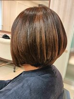 ヘアークリアー 蕨 大人っぽさ引き出す前下がりボブ