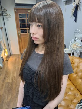 ウィーク 梅田(UiiC) 顔周りレイヤー◆ブリーチなしくすみベージュ uiic umeda sachi