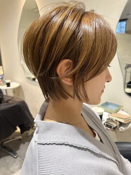 ナイン バイ アソビ 銀座(Nyne by asobi) 20代30代40代50代大人ショートボブ/くびれ丸みボブ/前髪カット