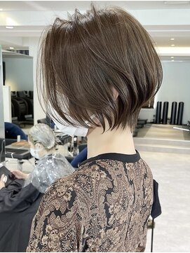 バンプ ギンザ(BUMP GINZA) 30代40代50代白髪染め銀座分け目　松