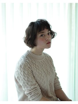 グラス(grass) カジュアルカール ショートボブ